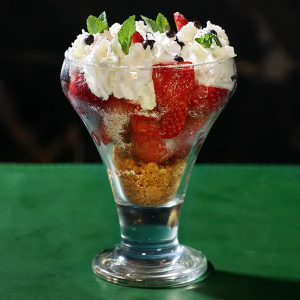 Coppa fragole e panna